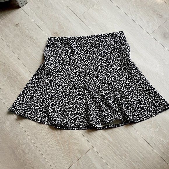 Cute slip on skirt, Joe Fresh - Picture 1 of 6